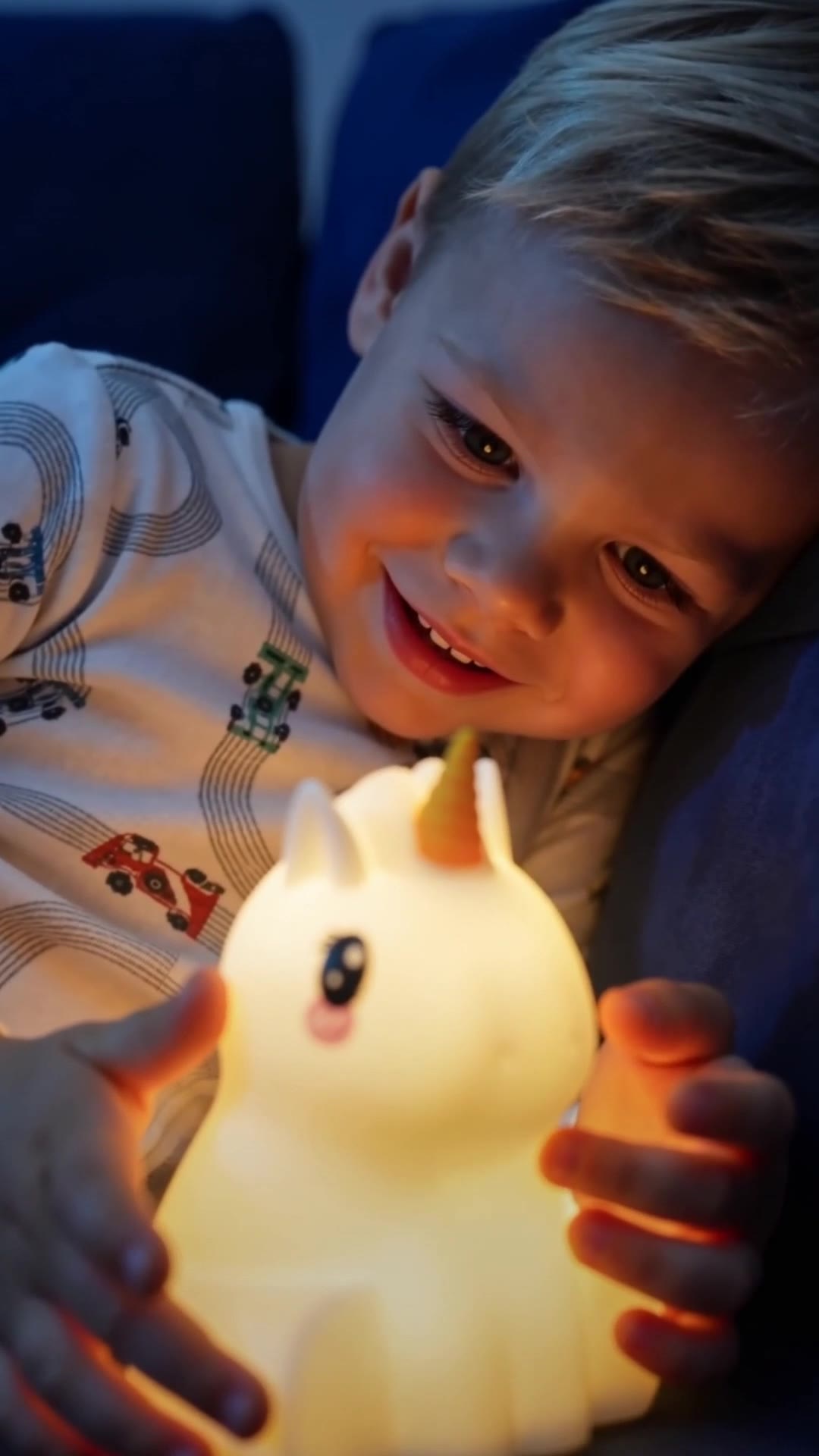 Glow Buddies product reel — the unicorn night light glows in a dark bedroom